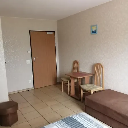 Goscinne Becia Quarto em Acomodações Particulares *