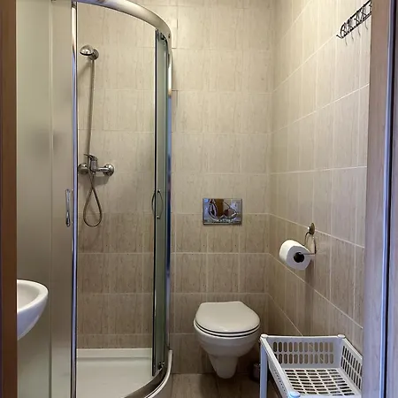 Goscinne Becia 홈스테이