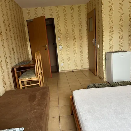 Goscinne Becia 홈스테이 *