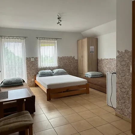 Goscinne Becia Quarto em Acomodações Particulares Łeba